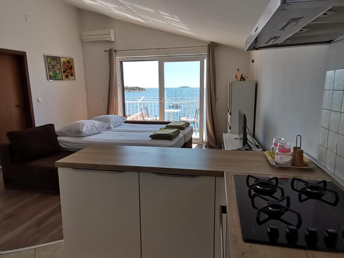 Apartment Zdravka พรีมอชเตน ภายนอก รูปภาพ