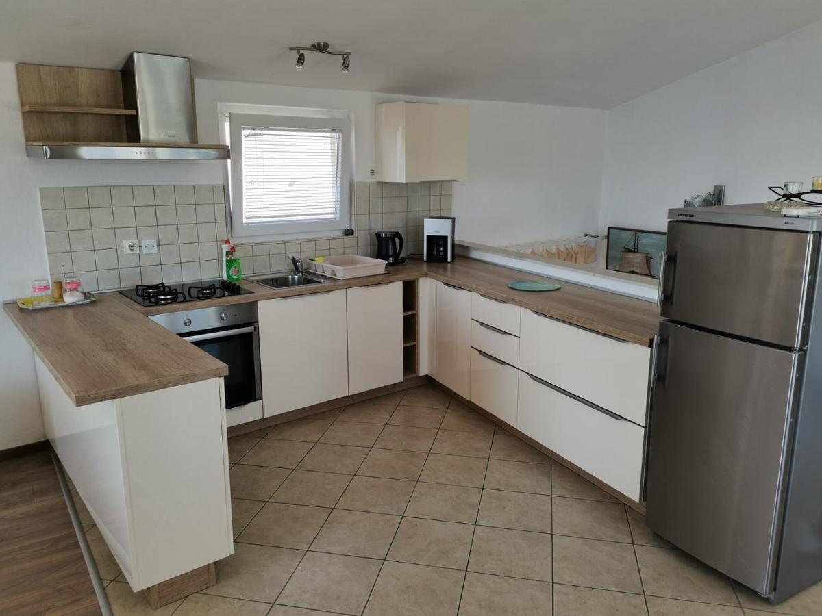 Apartment Zdravka พรีมอชเตน ภายนอก รูปภาพ